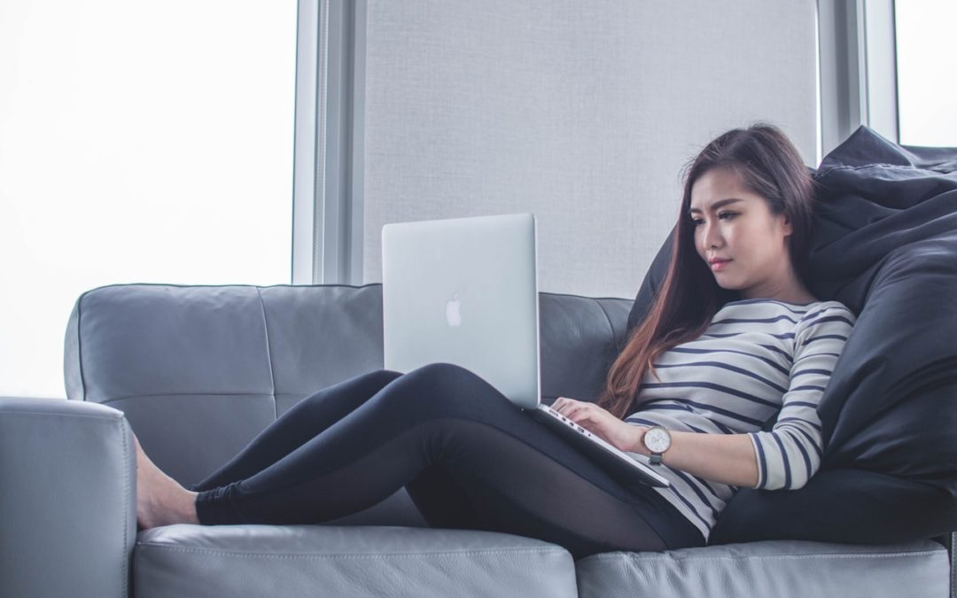 4 Ways to Keep Your Back Healthy While Working from Home